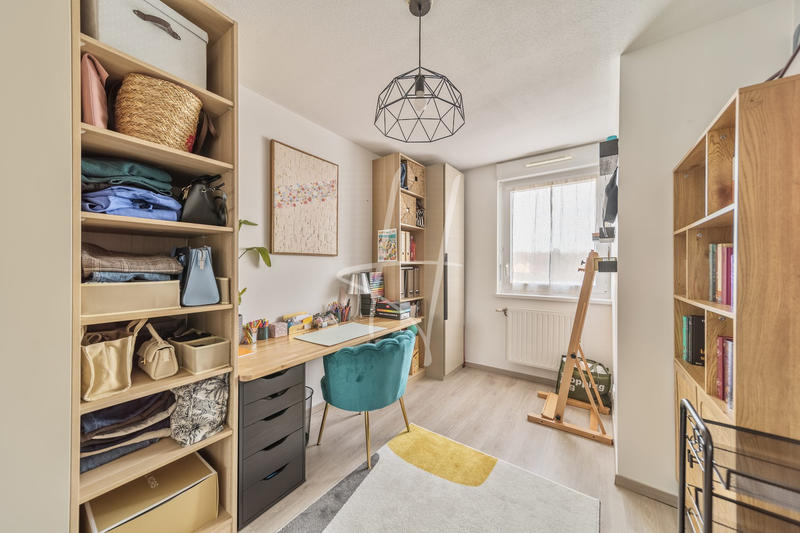 Appartement - 84 m² - 5 pièces