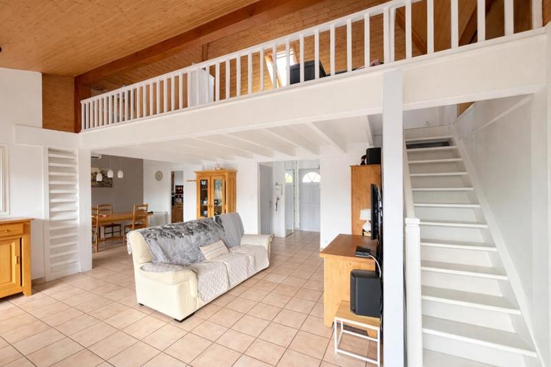 Maison - 140 m² - 6 pièces