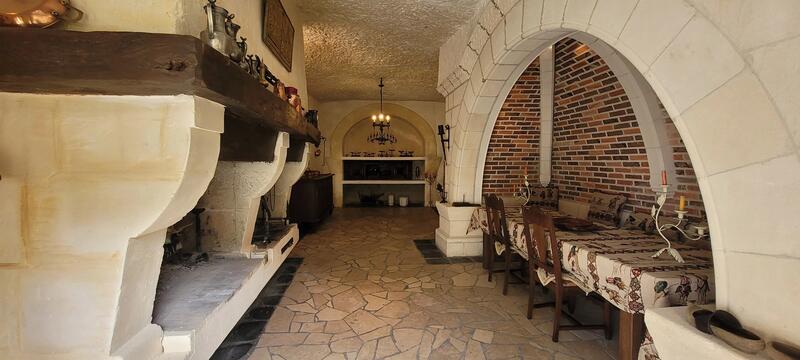 Manoir - 257 m² - 9 pièces