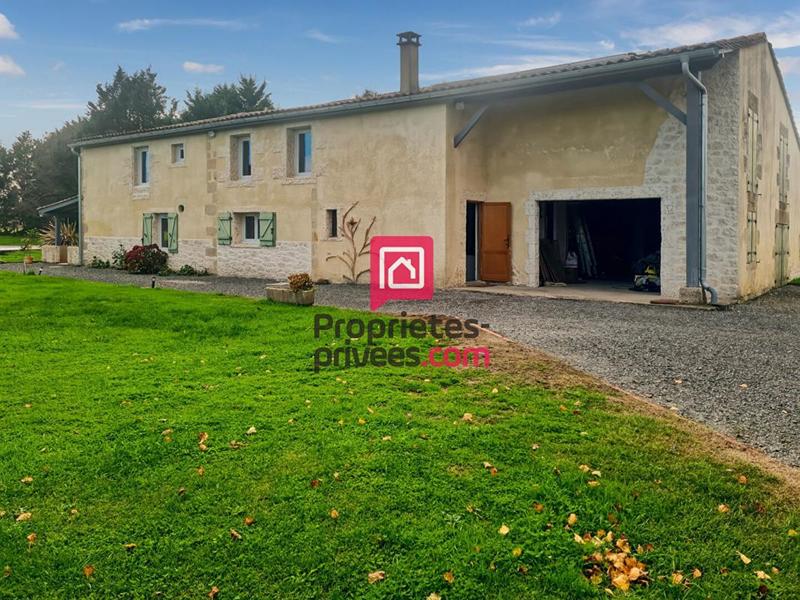 Maison - 273 m² - 8 pièces