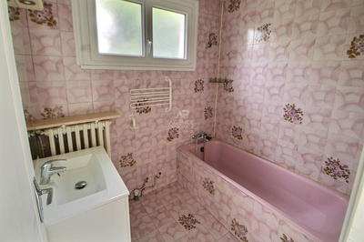 Maison - 90 m² - 6 pièces