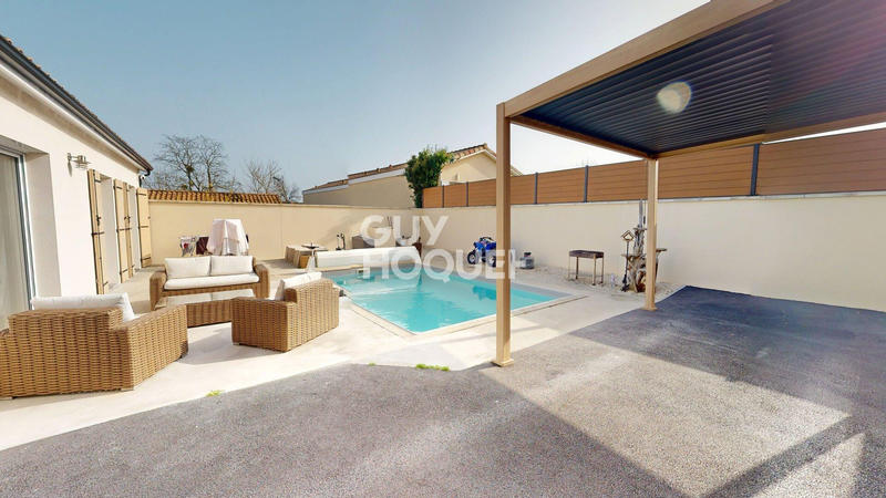 Maison - 95 m² - 4 pièces