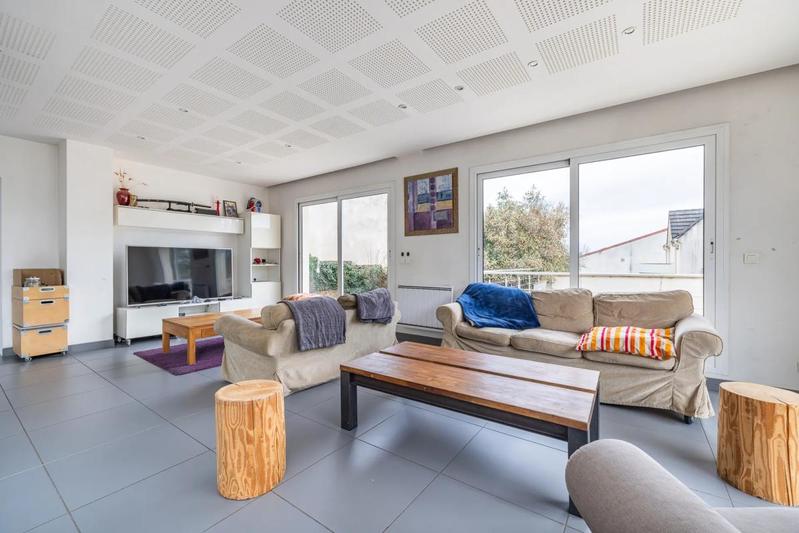 Maison d'architecte - 271 m² - 10 pièces