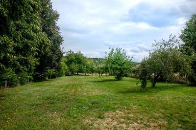 Terrain constructible - 2 000 m²