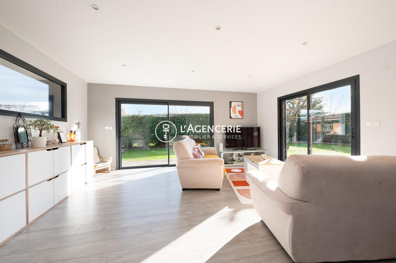 Villa - 140 m² - 5 pièces