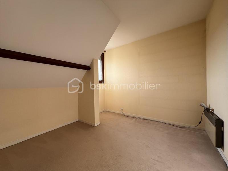 Maison traditionnelle - 152 m² - 7 pièces