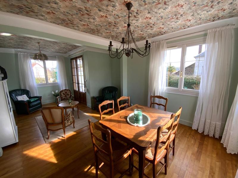 Maison - 160 m² - 9 pièces