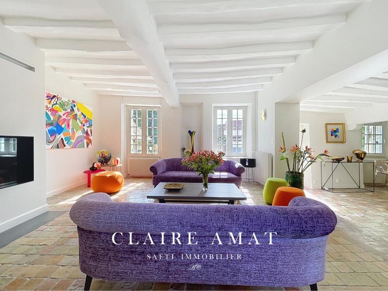 Maison de maîtres - 270 m² - 7 pièces