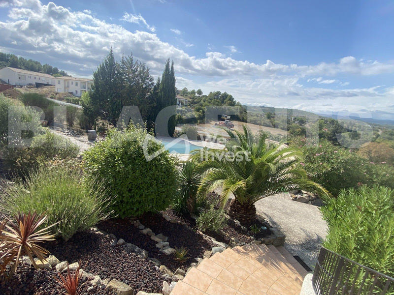 Maison - 200 m² - 6 pièces