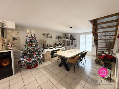 Maison traditionnelle - 84 m² - 5 pièces