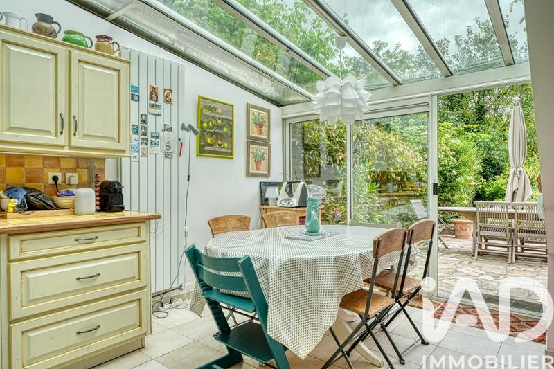 Maison - 184 m² - 9 pièces