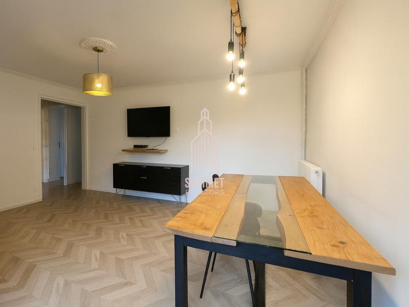 Appartement - 99 m² - 4 pièces