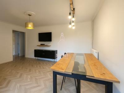 Appartement - 99 m² - 4 pièces