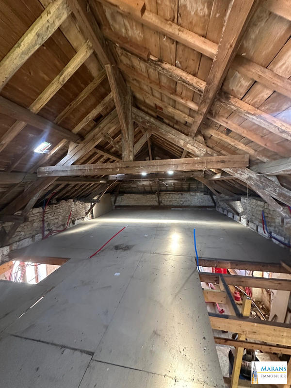 Maison ancienne - 200 m² - 4 pièces