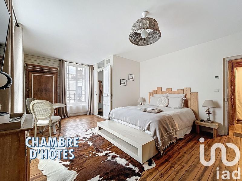 Maison - 362 m² - 13 pièces