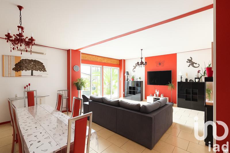 Maison - 313 m² - 9 pièces