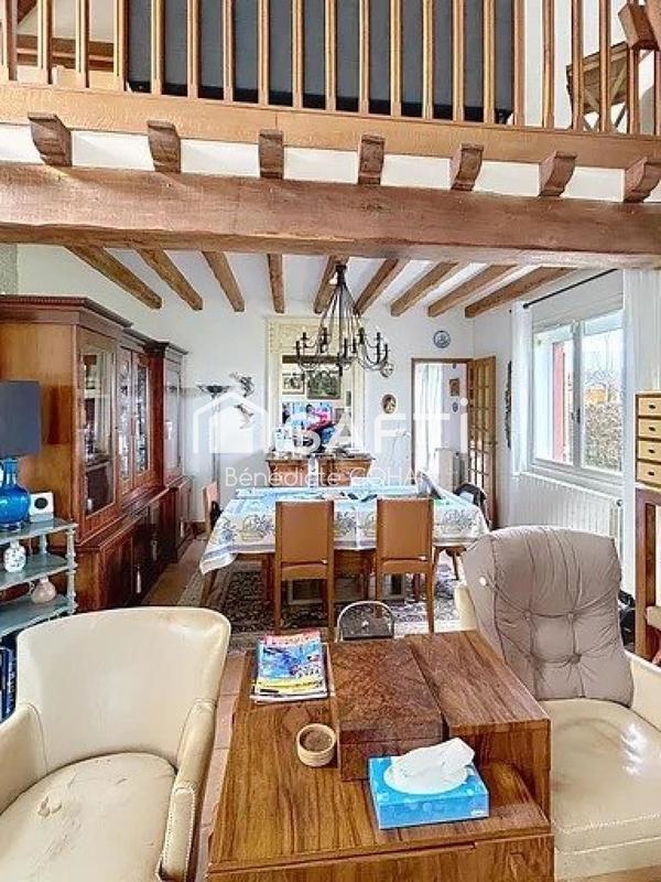 Maison - 209 m² - 8 pièces