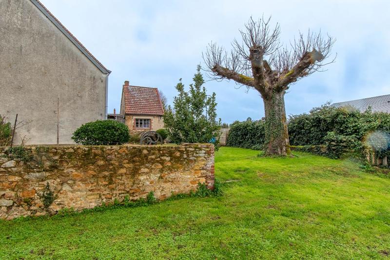 Maison - 183 m² - 8 pièces