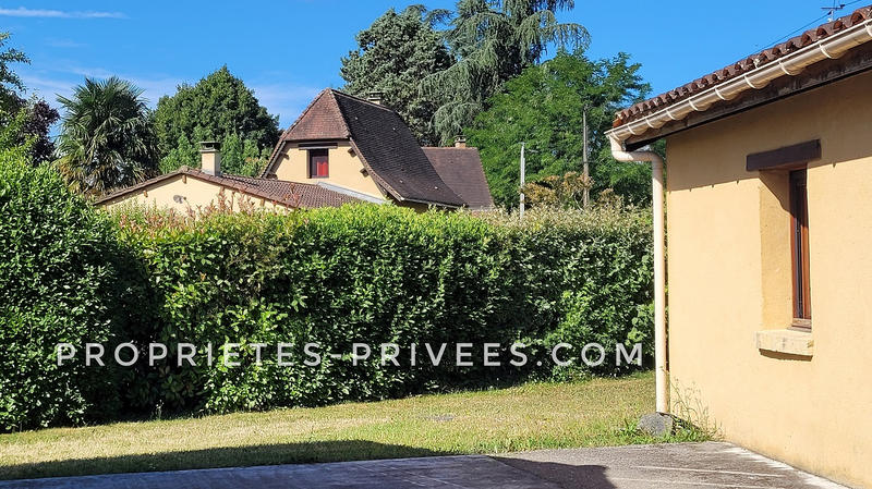 Maison - 257 m² - 10 pièces