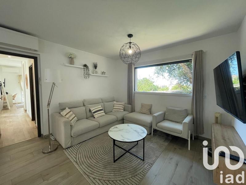 Maison - 187 m² - 8 pièces