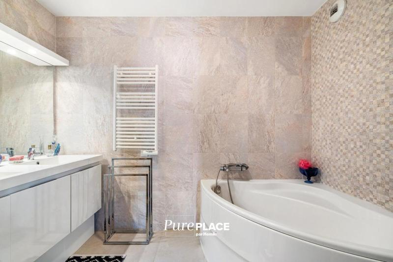 Appartement - 110 m² - 4 pièces