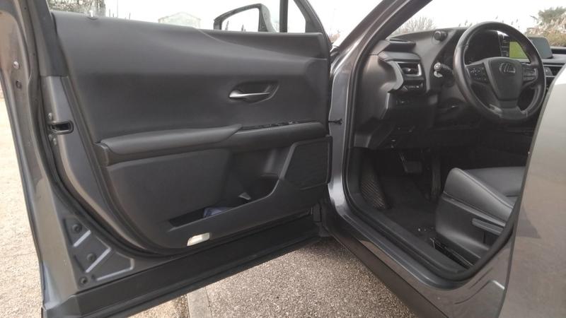 Lexus Ux 2.0 Vvt-iE 184 Hybrid Bva Luxe Plus - Automatique Entretien constructeur