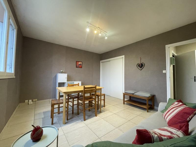 Appartement - 49 m² - 2 pièces