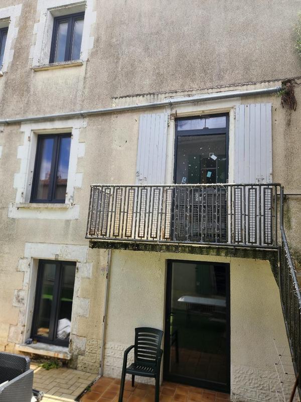 Maison - 214 m² - 6 pièces