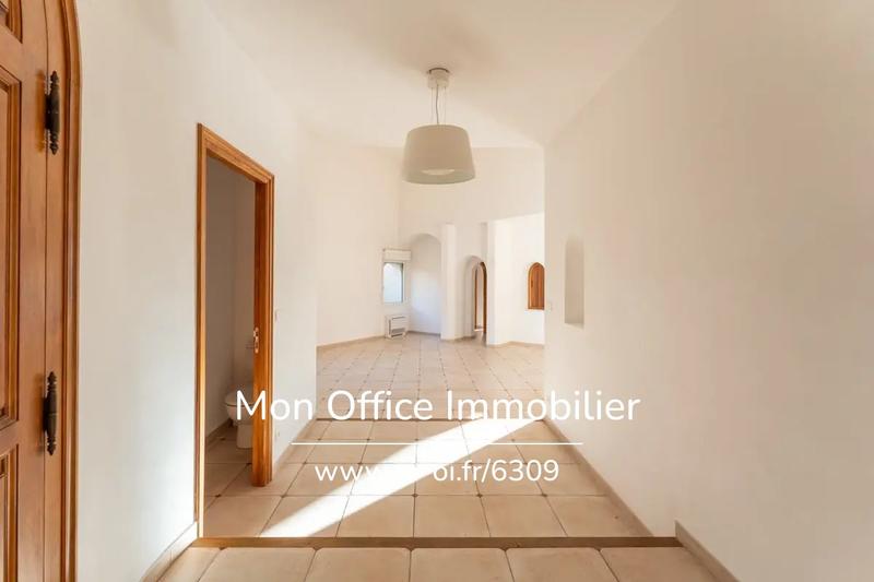 Maison - 178 m² - 6 pièces