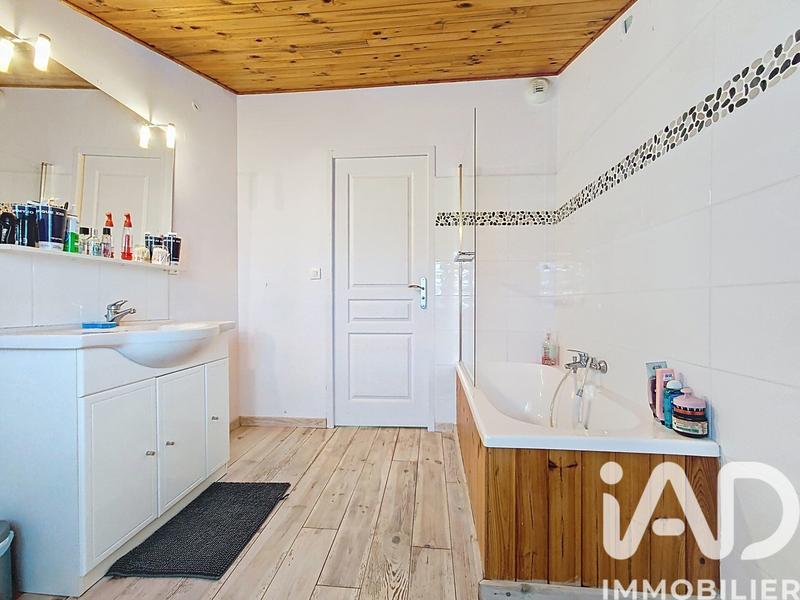 Maison - 136 m² - 5 pièces