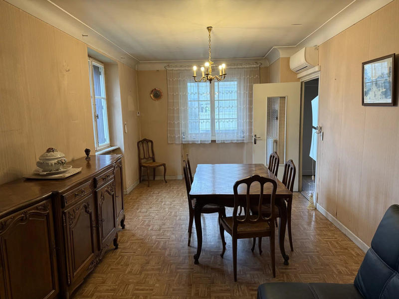 Maison - 85 m² - 5 pièces