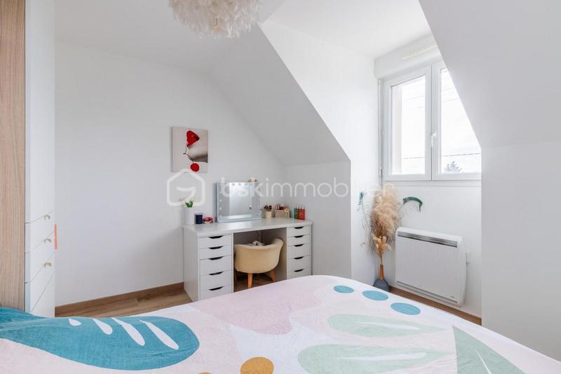 Maison - 94 m² - 5 pièces