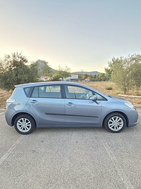 Toyota Verso 2.0 D4d 126cv Skyview Edition, Garantie 1 An