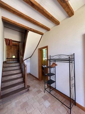 Maison - 230 m² - 8 pièces