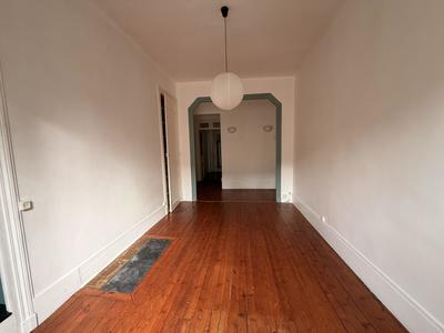 Appartement - 60 m² - 2 pièces