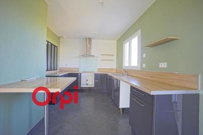 Maison - 106 m² - 4 pièces