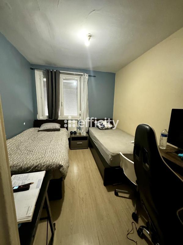 Maison de ville - 87 m² - 5 pièces