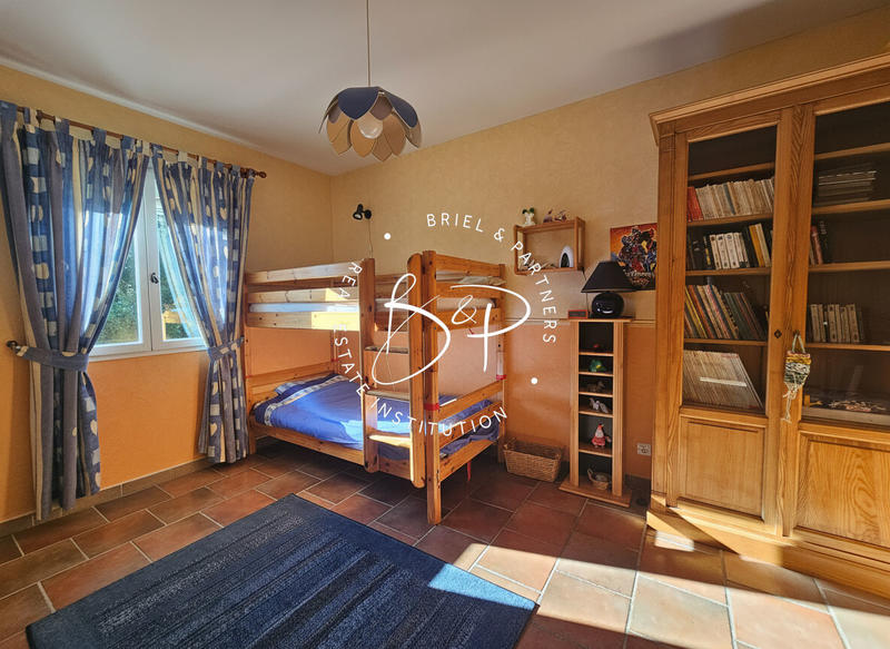 Maison - 190 m² - 6 pièces