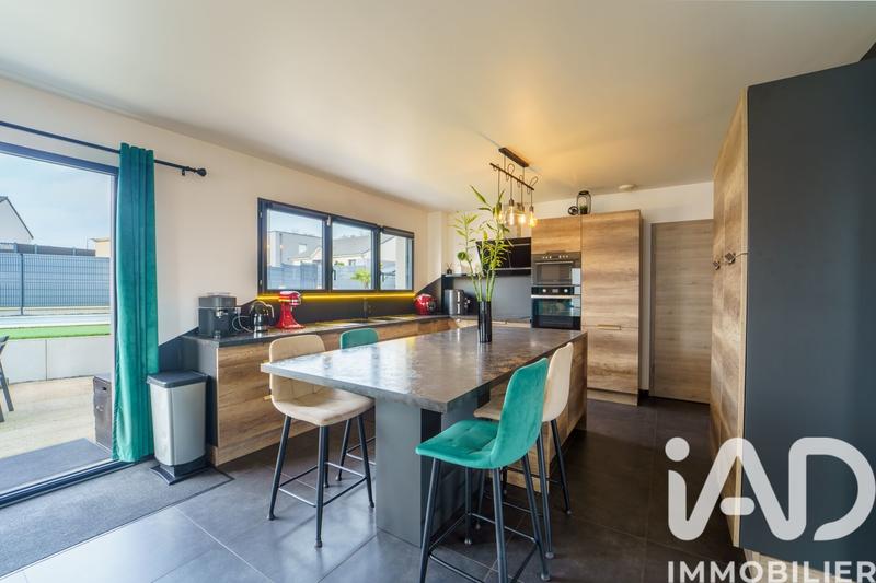 Maison - 141 m² - 6 pièces