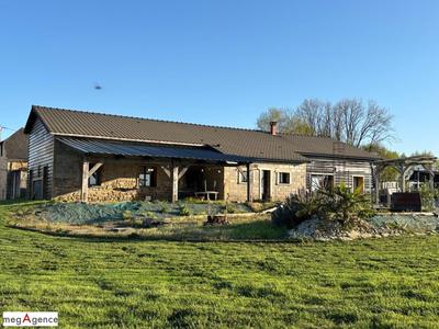 Longère - 190 m² - 6 pièces