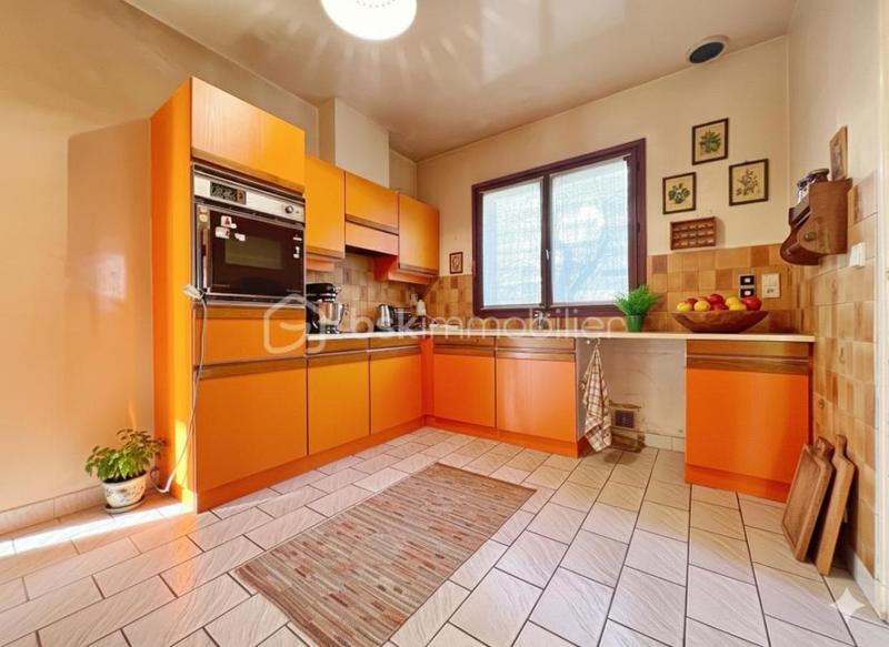 Maison traditionnelle - 152 m² - 7 pièces