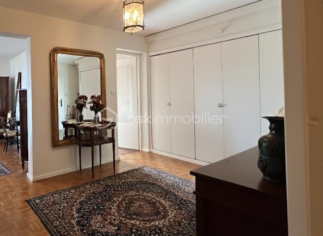 Appartement - 115 m² - 5 pièces