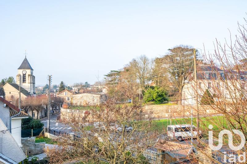 Maison - 369 m² - 12 pièces