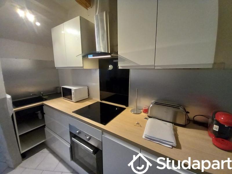 Chambre - 12 m² - 1 pièce