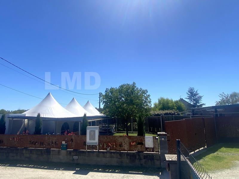 Local d'activités - 226 m² - 10 pièces