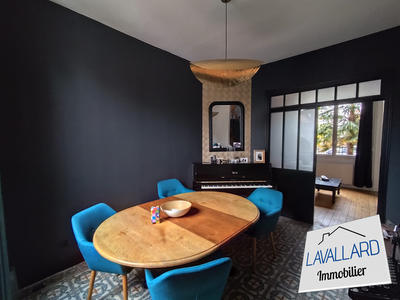 Maison - 95 m² - 6 pièces