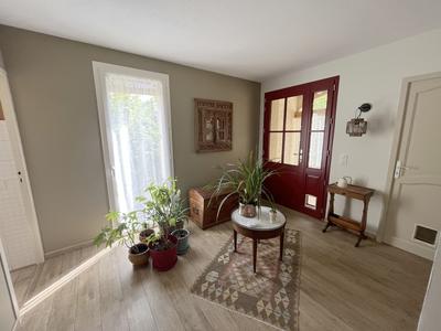 Villa - 165 m² - 10 pièces