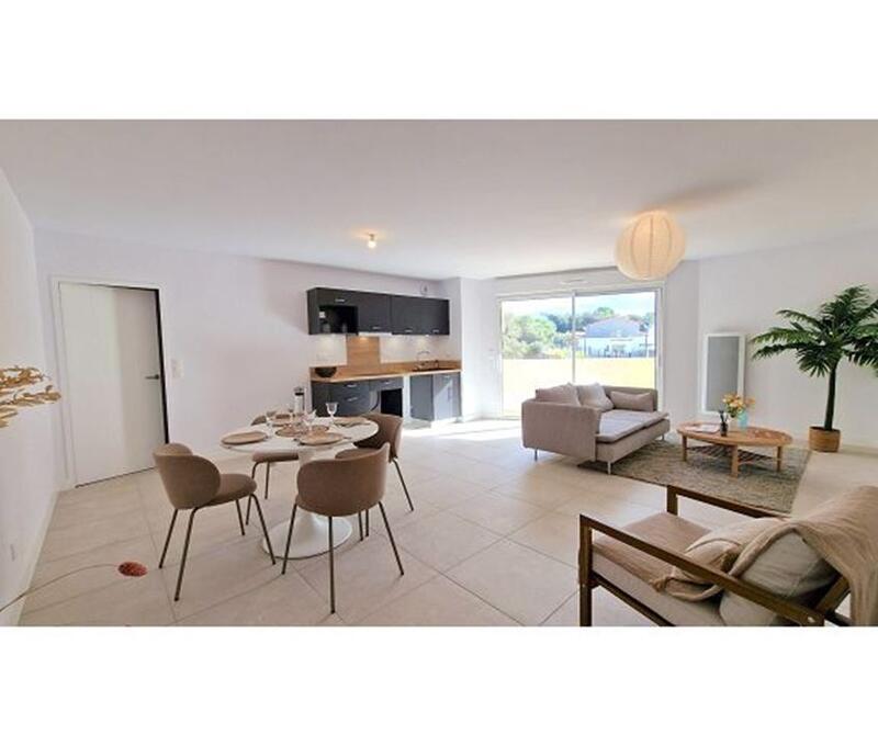 Appartement - 80 m² - 3 pièces