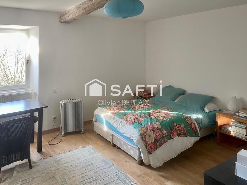 Maison - 500 m² - 9 pièces