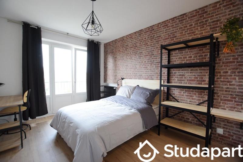 Chambre - 11 m² - 1 pièce